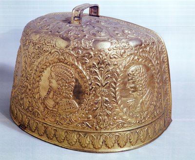 Coprifuoco, c.1685 (ottone decorato) da Dutch School